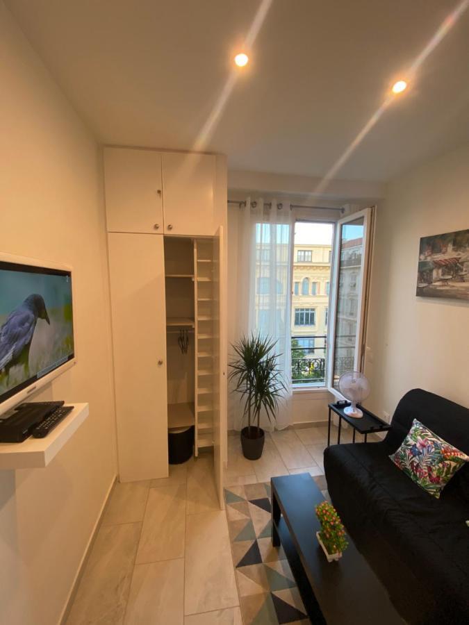 Studio Sur Avenue Jean Medecin A Nizza Exterior foto